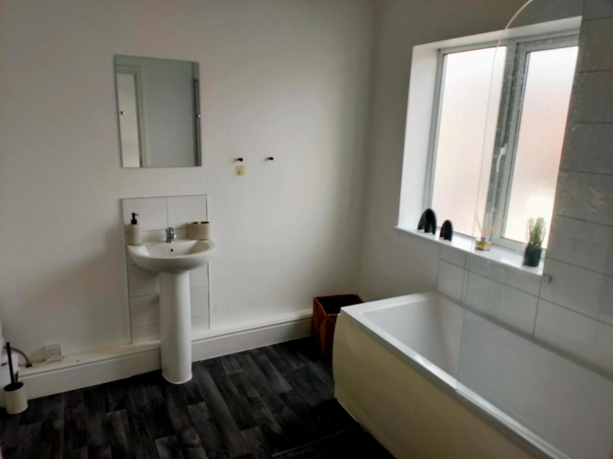 Wentworth Road Accomodation Doncaster Extérieur photo